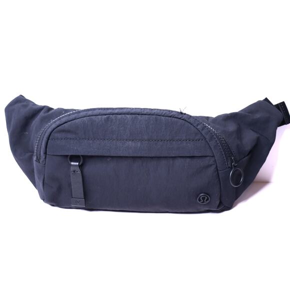 LULULEMON On The Beat Belt Bag 4.5L Black Shoulder Crossbody Belt Bag - Picture 1 of 13